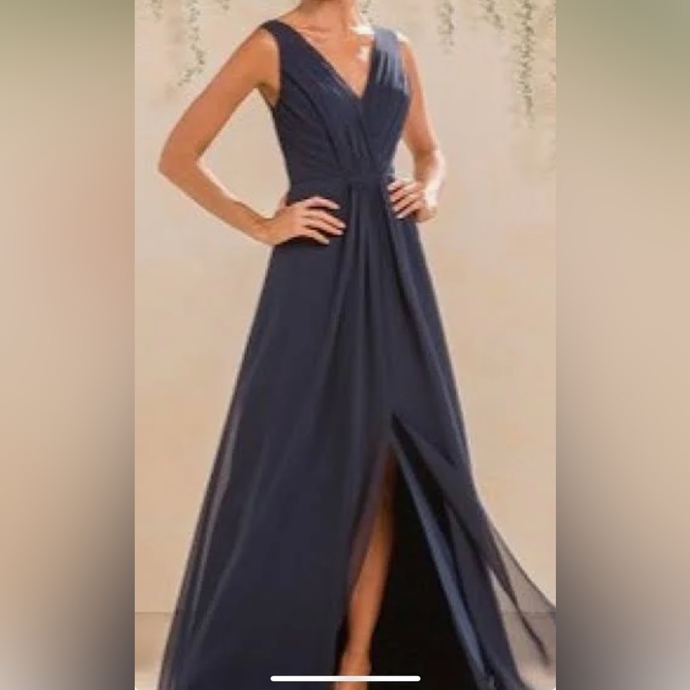 B2 Jasmine Bridesmaid/Prom Dress - Size 2 - Picture 5 of 5